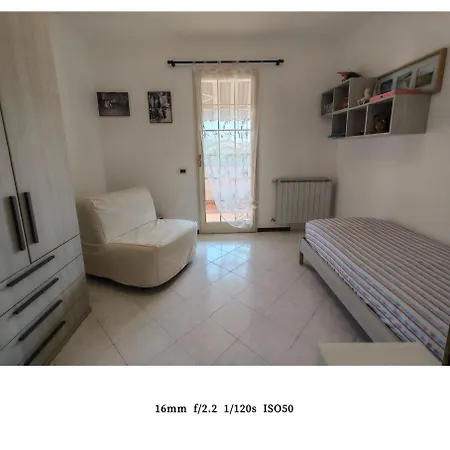 Casa Veronica Carrara